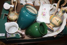 A BOX OF CERAMIC JUGS AND VASES TO INCLUDE A FLORAL JUG AND BOWL SET, A PAIR OF SPANISH STYLE JUGS