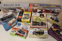 A COLLECTION OF BOXED DIE CAST TOY VEHICLES, TO INCLUDE CORGI HEAVY HAULERS, CORGI CLASSICS,