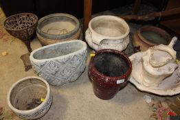 A COLLECTION OF MODERN STONEWARE PLANTERS AND VASES TO INCLUDE A VASE ON CAST METAL STAND,