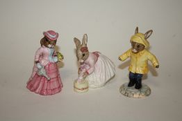 A COLLECTION OF THREE ROYAL DOULTON BUNNYKINS FIGURES TO INCLUDE A BALLERINA AND A MARY MARY NURSERY