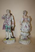 A PAIR OF LARGE MODERN CONTINENTAL STYLE FIGURES H 40 CM