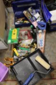 A TRAY OF MIXED HANDTOOLS, PAINTBRUSHES ETC