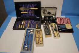 A QUANTITY OF BOXED AND CASED GLASSWARE TO INCLUDE A PART CASED CANTEEN