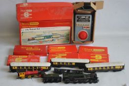 A 00 GAUGE COLLECTION INCLUDING 