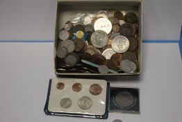 A QUANTITY OF COINS, British and world examples