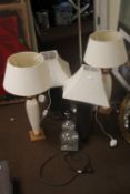A QUANTITY OF ASSORTED LAMPS