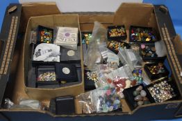 A TRAY OF COSTUME JEWELLERY MAKING ACCESSORIES to include stones