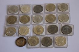 A COLLECTION OF EDWARD VIII REPLICA/FANTASY CROWN SIZED COINS, in white metal