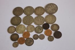 A COLLECTION OF 19TH/20TH CENTURY BRITISH COINS, to include 1893 crown, 3 1890 farthings and a