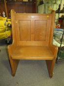 A LIGHT OAK SMALL SETTLE W-70 CM