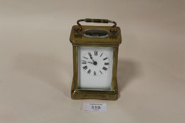 A SMALL CARRIAGE CLOCK, NO KEY