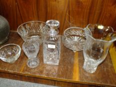 A COLLECTION OF CRYSTAL AND CUT GLASS TO INCLUDE WATERFORD