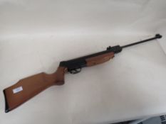 AN 'EL GAMO' ASI STATICAL .22 CALIBRE AIR RIFLE, MADE IN SPAIN