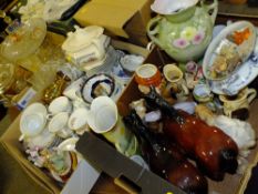 TWO TRAYS OF CERAMICS TO INCLUDE TEA WARE TOGETHER WITH A TRAY OF GLASSWARE