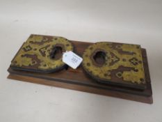 A LATE 19TH / EARLY 20TH CENTURY ROSEWOOD AND BRASS MOUNTED SLIDING BOOK TROUGH, L 35 cm, extended