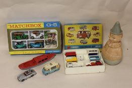 A CORGI CONSTRUCTOR SET GS/24 (MISSING CRATES ETC.) TOGETHER WITH A MATCHBOX G-5 FAMOUS CARS OF YES