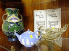 A LARGE TWIN HANDLED DUTCH VASE TOGETHER WITH A LYONS DIAMOND JUBILEE LIMITED EDITION WEDGWOOD JASP