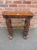 A BURR WALNUT NEST OF THREE TABLES H-65 CM W-60 CM