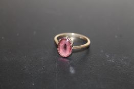 A 9CT GOLD DRESS RING, APPROX WEIGHT 2.2G