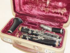 A CASED VINTAGE CLARINET