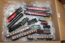 A COLLECTION OF MODEL RAILWAY LOCOMOTIVES AND CARRIAGES TO INCLUDE HORNBY, MAINLINE AND LIMA