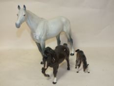 A LARGE DAPPLE GREY BESWICK RACE HORSE FIGURE (BROKEN LEG) TOGETHER WITH TWO SMALLER BESWICK