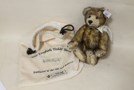A MUSICAL STEIFF TEDDY BEAR, PLAYING THE USA NATIONAL ANTHEM, IN DRAWSTRING BAG