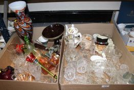 TWO TRAYS OF ASSORTED GLASSWARE TO INCLUDE A LARGE STUDIO GLASS VASE, STUDIO GLASS COMPORT ETC.