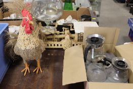 A TRAY OF SUNDRIES TO INCLUDE VINTAGE SCALES