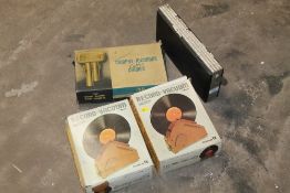 A BOXED MORPHY RICHARDS CYLDON CHIMES TOGETHER WITH TWO BOXED RECORD VACUUMS AND A BANG & OLUFSEN