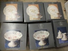 A QUANTITY OF BOXED SAMMLERSTUCKE CERAMICS