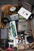 A TRAY OF ASSORTED COLLECTABLES TO INCLUDE CIGARETTE BOXES, DRESS RINGS, CAMERAS ETC.