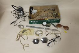 A BOX OF COLLECTABLES TO INCLUDE A WALTHAM WRISTWATCH, VINTAGE GLASSES ETC.