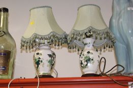 A PAIR OF MASONS CHARTREUSE TABLE LAMPS WITH SHADES, OVERALL HEIGHT INCLUDING SHADES 43 CM