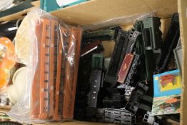 QUANTITY OF ASSORTED TRAINS A/F, TO INCLUDE TRIANG