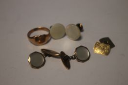 A BROWN LEATHER CASE CONTAINING YELLOW METAL CUFFLINKS AND A 9 CT SIGNET RING ETC