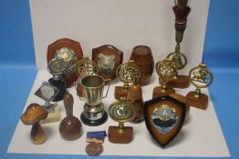 A QUANTITY OF ASSORTED COLLECTABLES, MAINLY TROPHIES