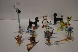 COLLECTION OF MURANO STYLE GLASS ANIMALS, TOGETHER WITH WADE WHIMSIES