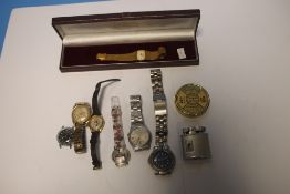 A BOX OF COLLECTABLES TO INCLUDE 7 WATCHES,LIGHTER AND A BRASS CALENDAR