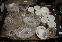 A TRAY OF CERAMICS AND GLASSWARE