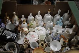 A TRAY OF CERAMICS TO INCLUDE, A COLLECTION OF BELLS (TRAY NOT INCLUDED)