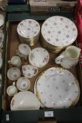 A TRAY OF TEA AND DINNERWARE TO INCLUDE ROYAL WORCESTER, LIMOGES ETC (TRAY NOT INCLUDED)