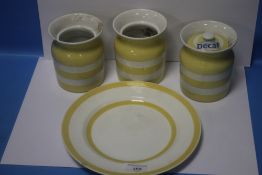 A SMALL COLLECTION OF YELLOW AND WHITE T. G. GREEN CORNISHWARE A/F (4)