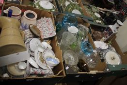 THREE TRAYS OF ASSORTED CERAMICS AND GLASSWARE (TRAYS NOT INCLUDED)