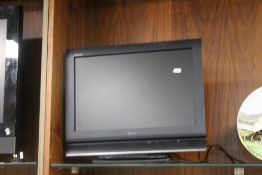 A SONY 20 INCH FLAT SCREEN TV