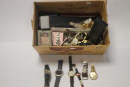 A BOX OF ASSORTED WRIST WATCHES