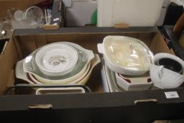 A TRAY OF CERAMICS TO INCLUDE A ROYAL DOULTON CHILDS BOWL