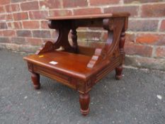 A SMALL SET OF REPRODUCTION STEPS