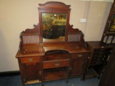 AN EDWARDIAN MAHOGANY MIRROR BACK SIDEBOARD H-183 CM W-152 CM A/F
