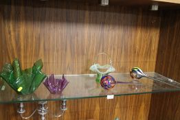 A SMALL SELECTION OF STUDIO GLASS TO INCLUDE TWO UNUSUAL STEM VASES (5)